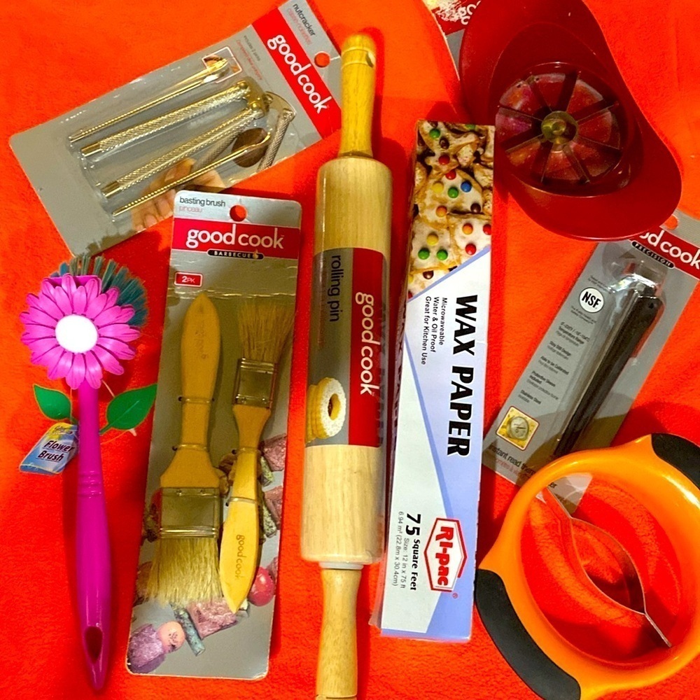 Sweet Kitchen Gadget Bundle Rolling Pin  Slicers Wedger Pastry Brush Fall Baking